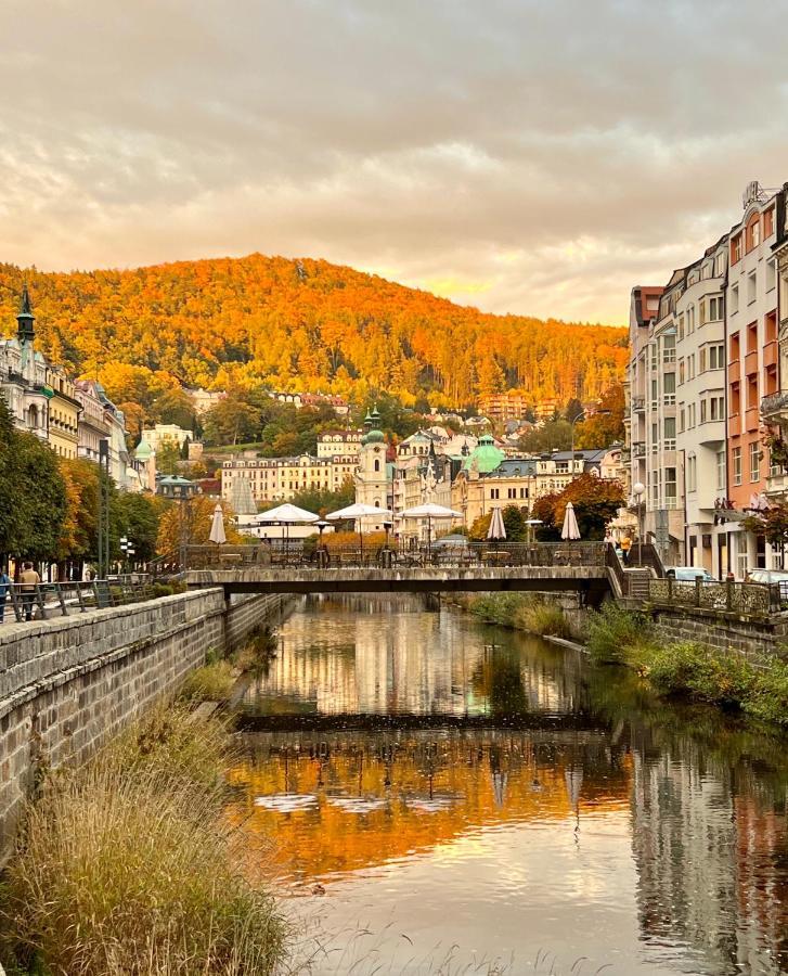 Готель Zlaty Sloup Карлові Вари Екстер'єр фото