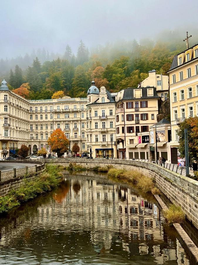 Готель Zlaty Sloup Карлові Вари Екстер'єр фото